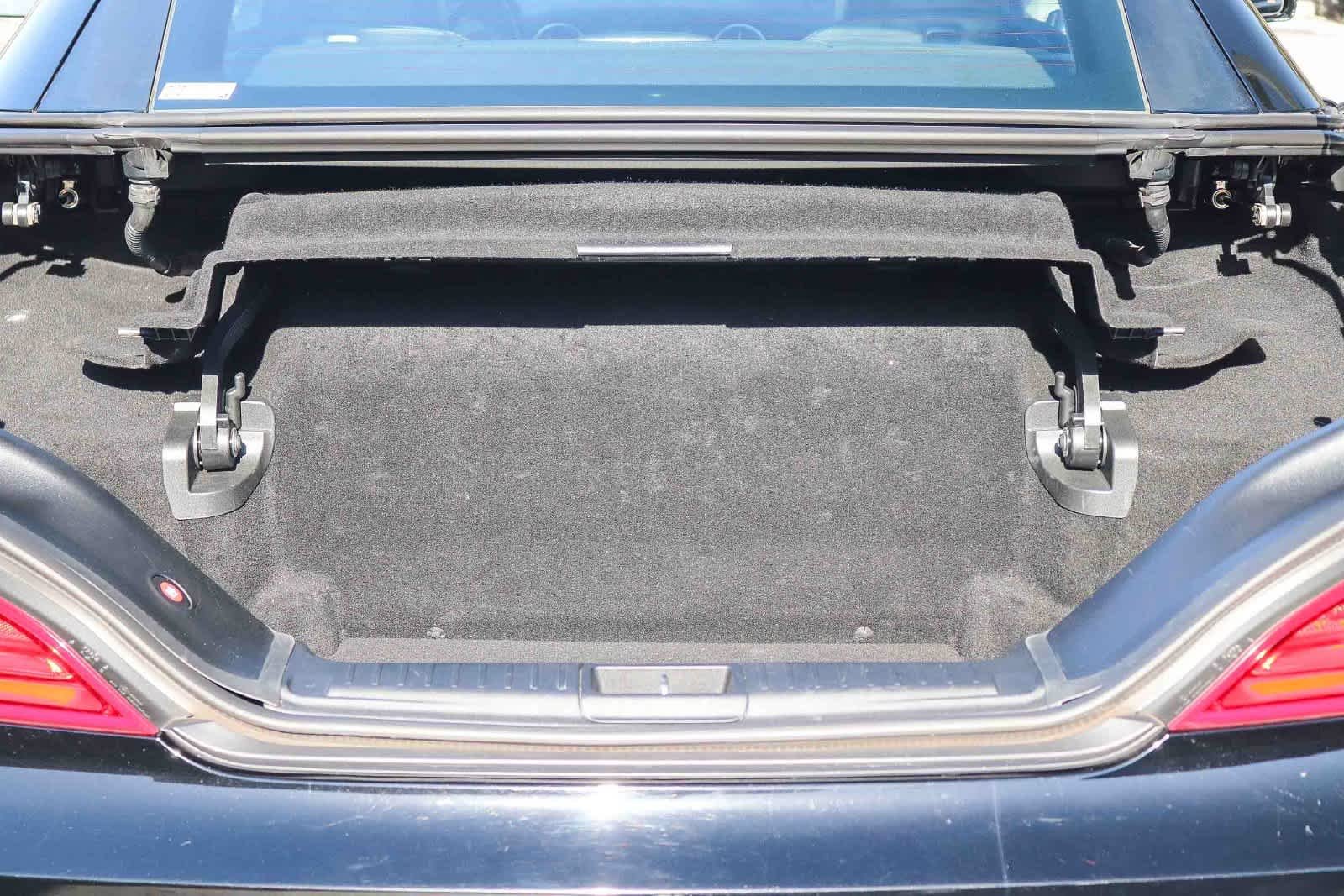 Used 2013 Black Mercedes-Benz SL 550 image 27
