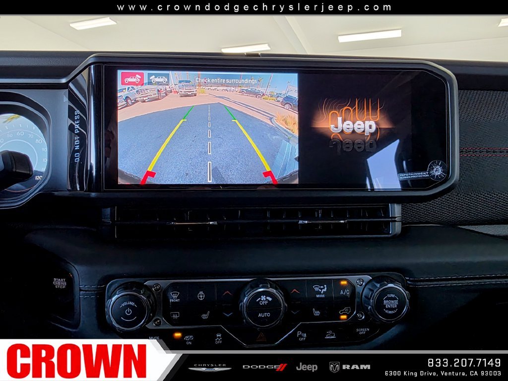 New 2027 Black Clear-Coat Paint Jeep  image 22