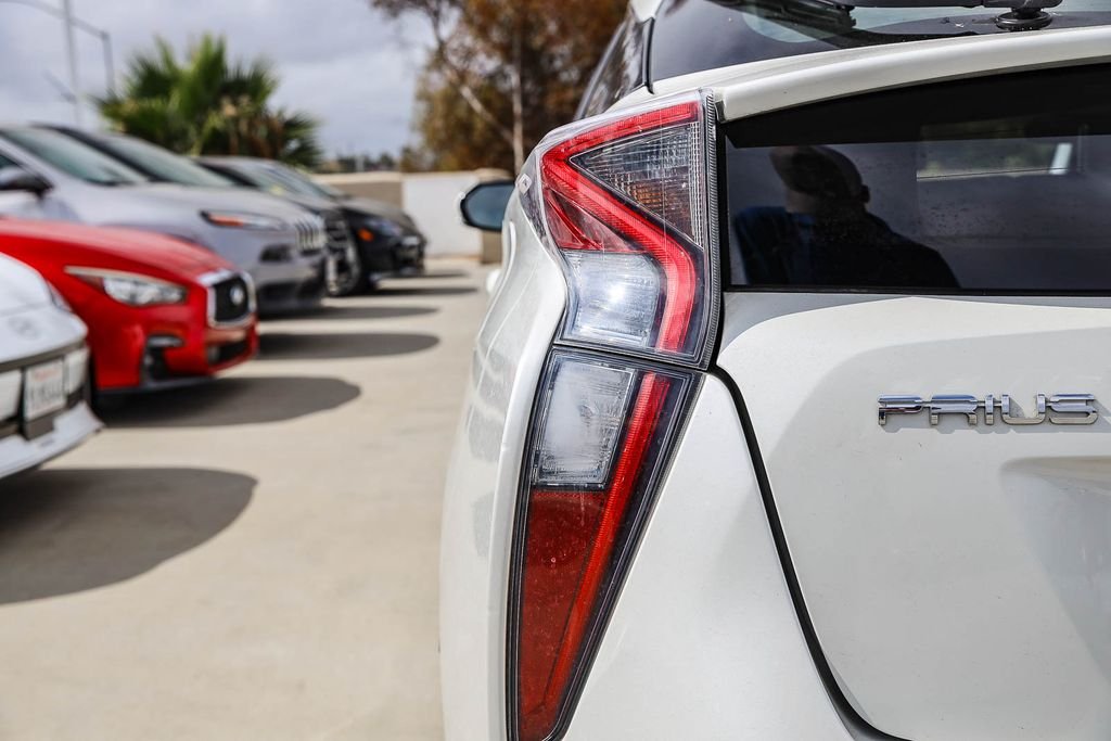 Used 2016 White Toyota Three Touring image 8