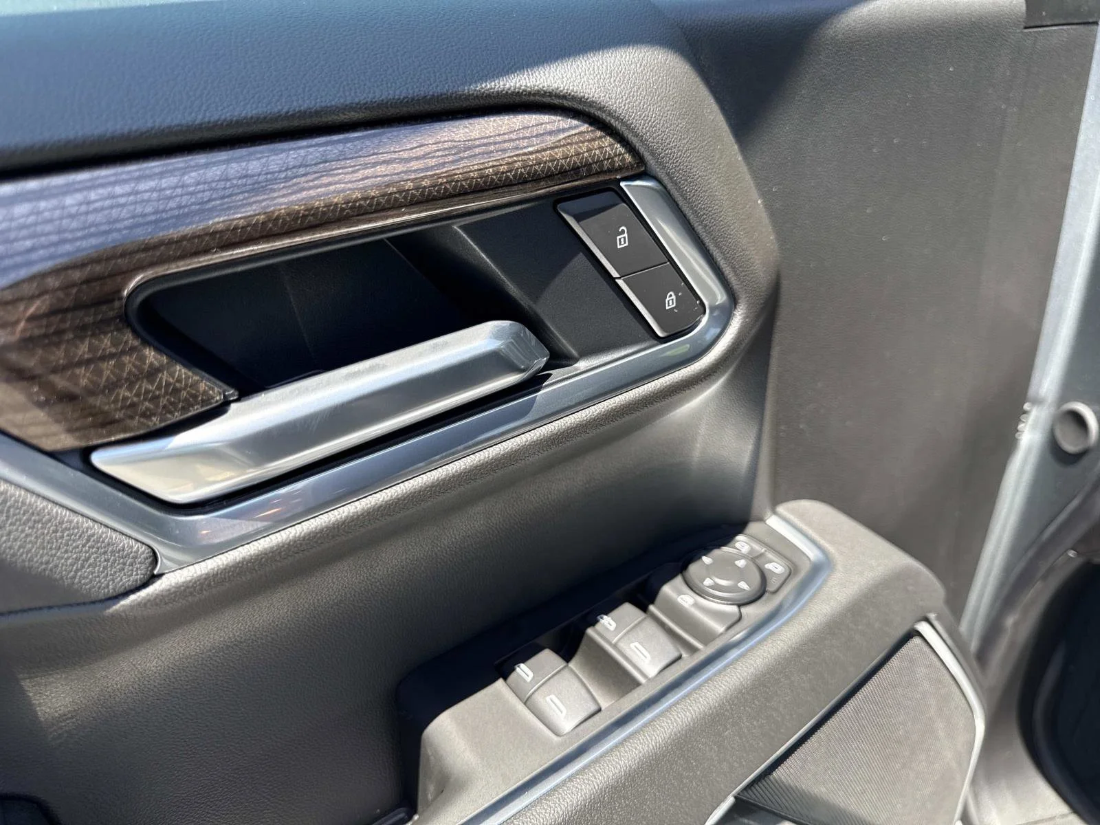2026 Chevrolet Silverado 1500 RST - Photo 18