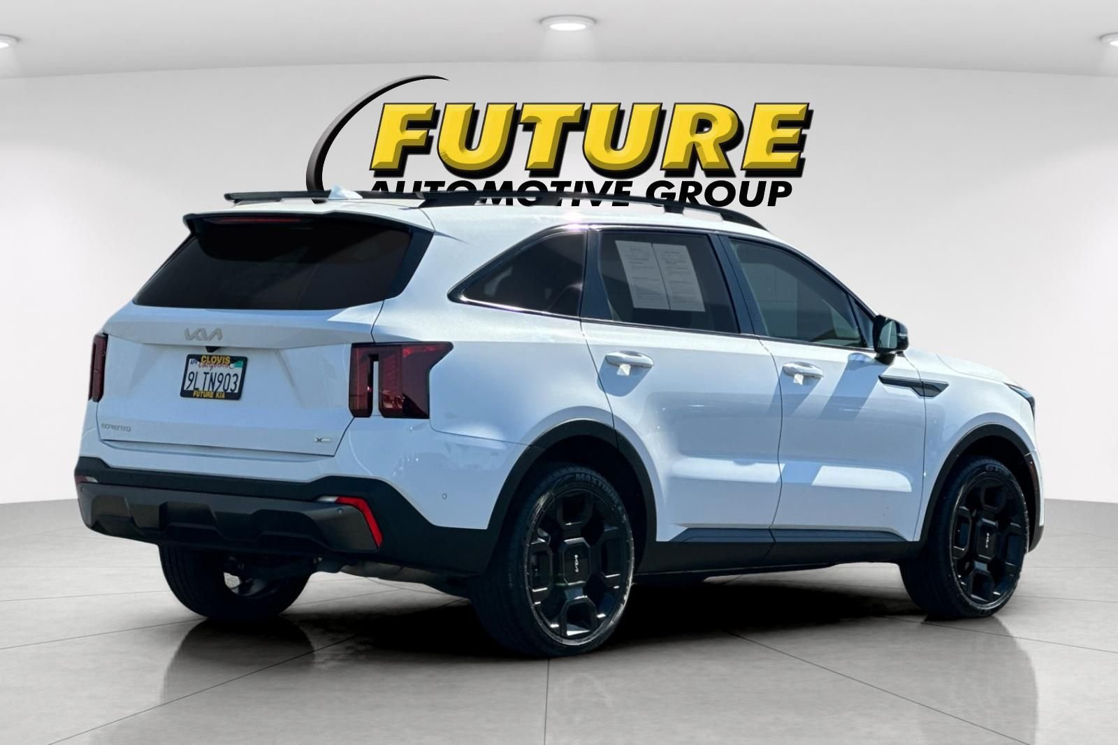Used 2024 White Kia X-Line SX image 4