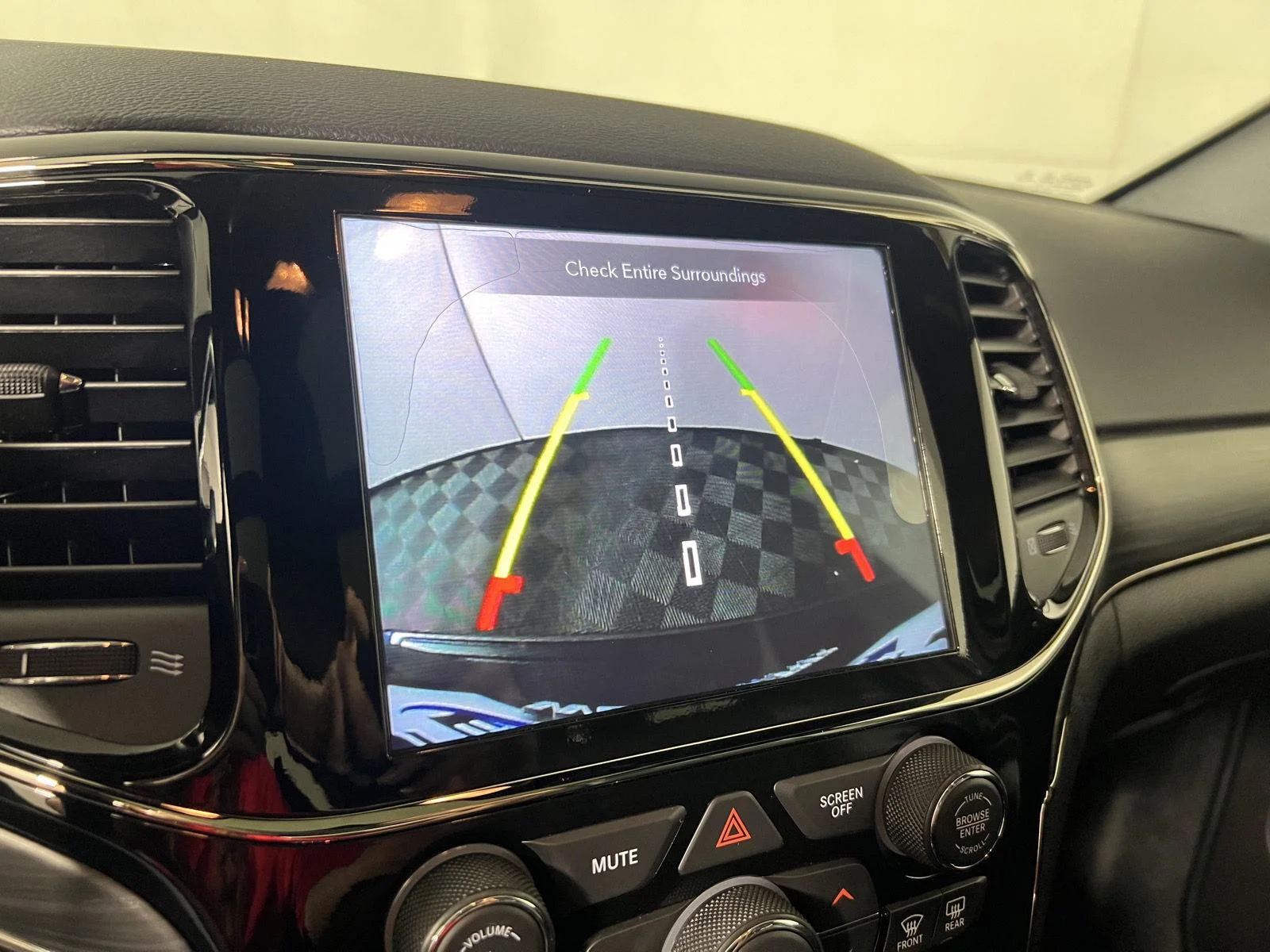 Used 2020 Diamond Black Crystal Pearlcoat Jeep Limited X image 16