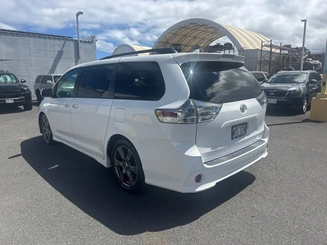 Used 2020 White Toyota SE image 3