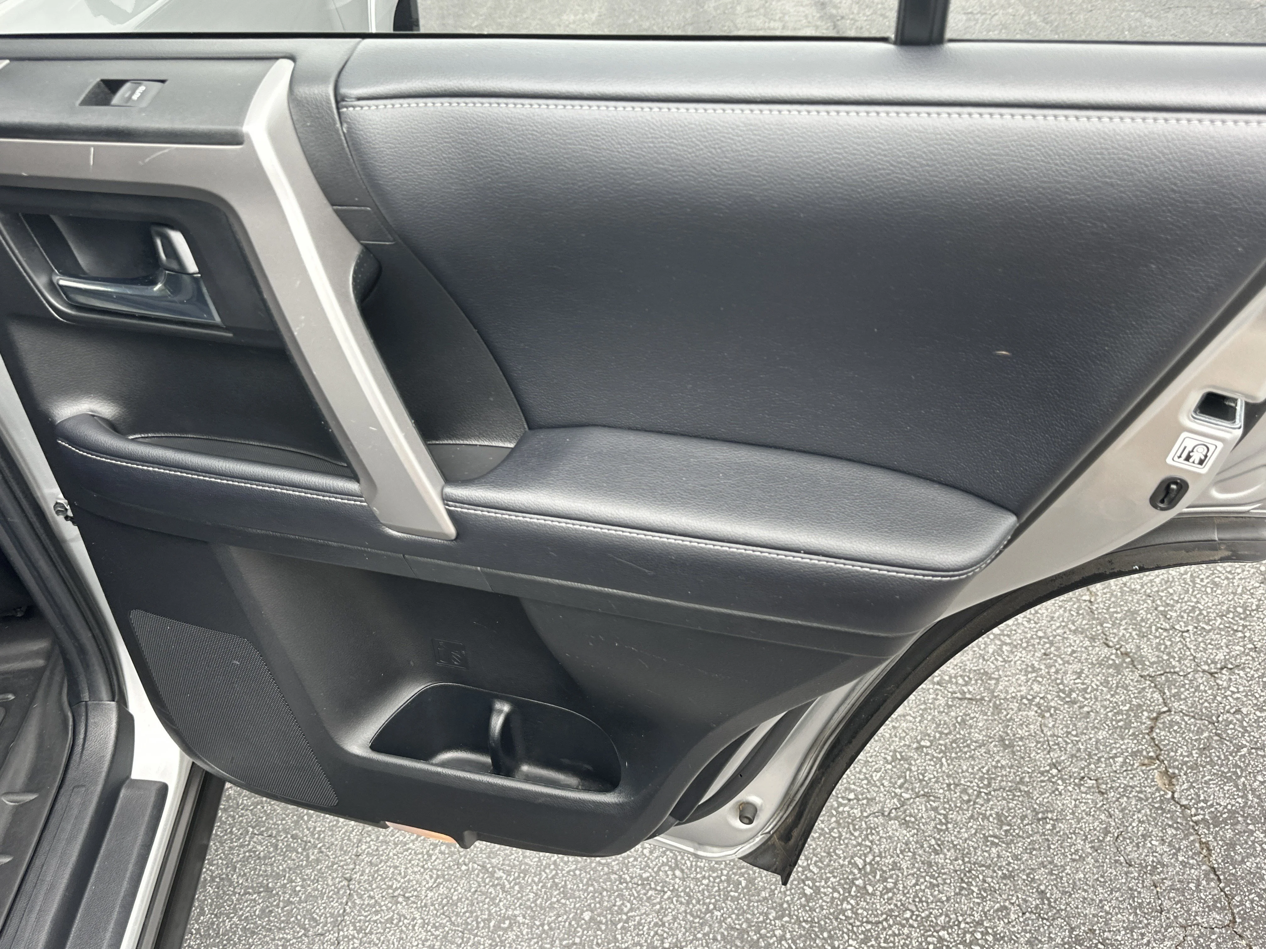 Used 2019 Classic Silver Metallic Toyota SR5 Premium image 16