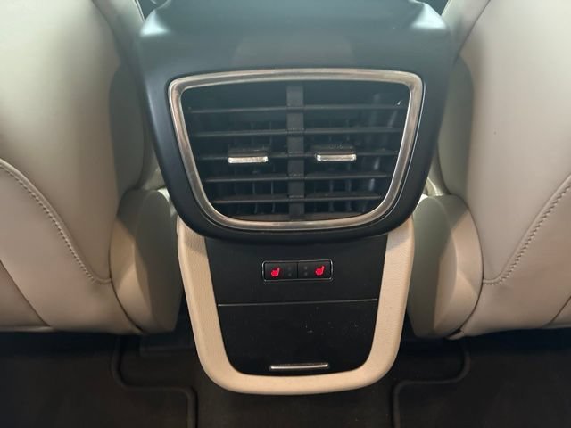 Used 2020 White Lincoln Reserve image 13