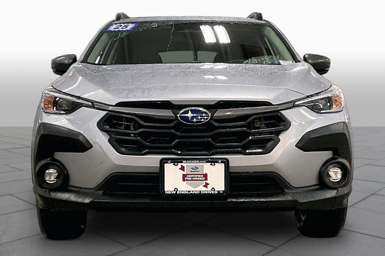 Used 2025 Ice Silver Metallic Subaru Premium image 4