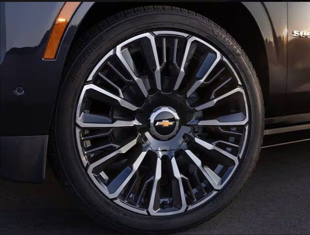 2026 CHEVROLET SUBURBAN - Image 4