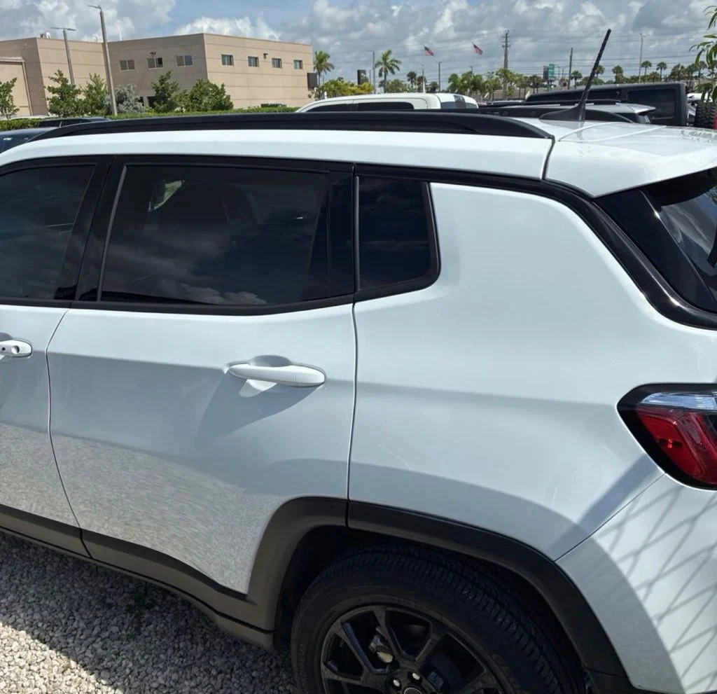 Used 2026 White Jeep Latitude image 6