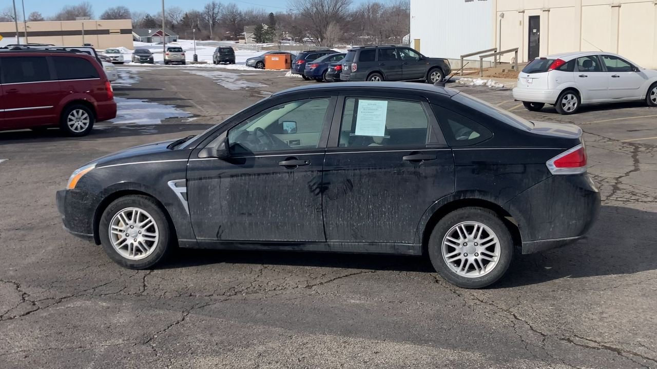 2008 Ford Focus SE photo 3