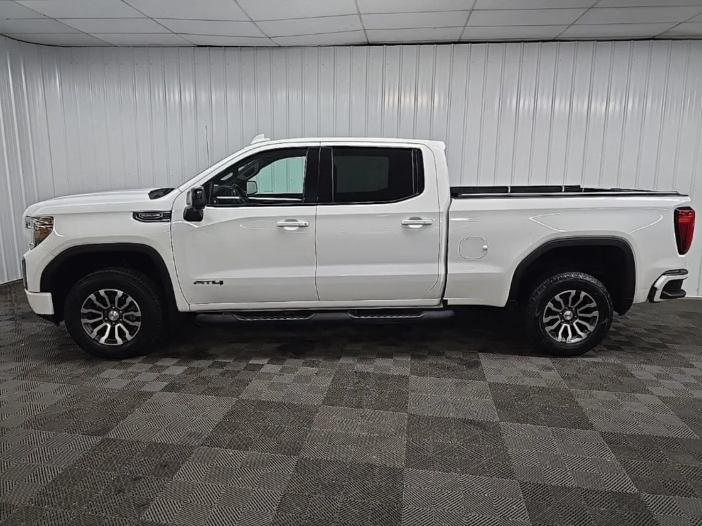 Used 2019 White GMC AT4 image 5