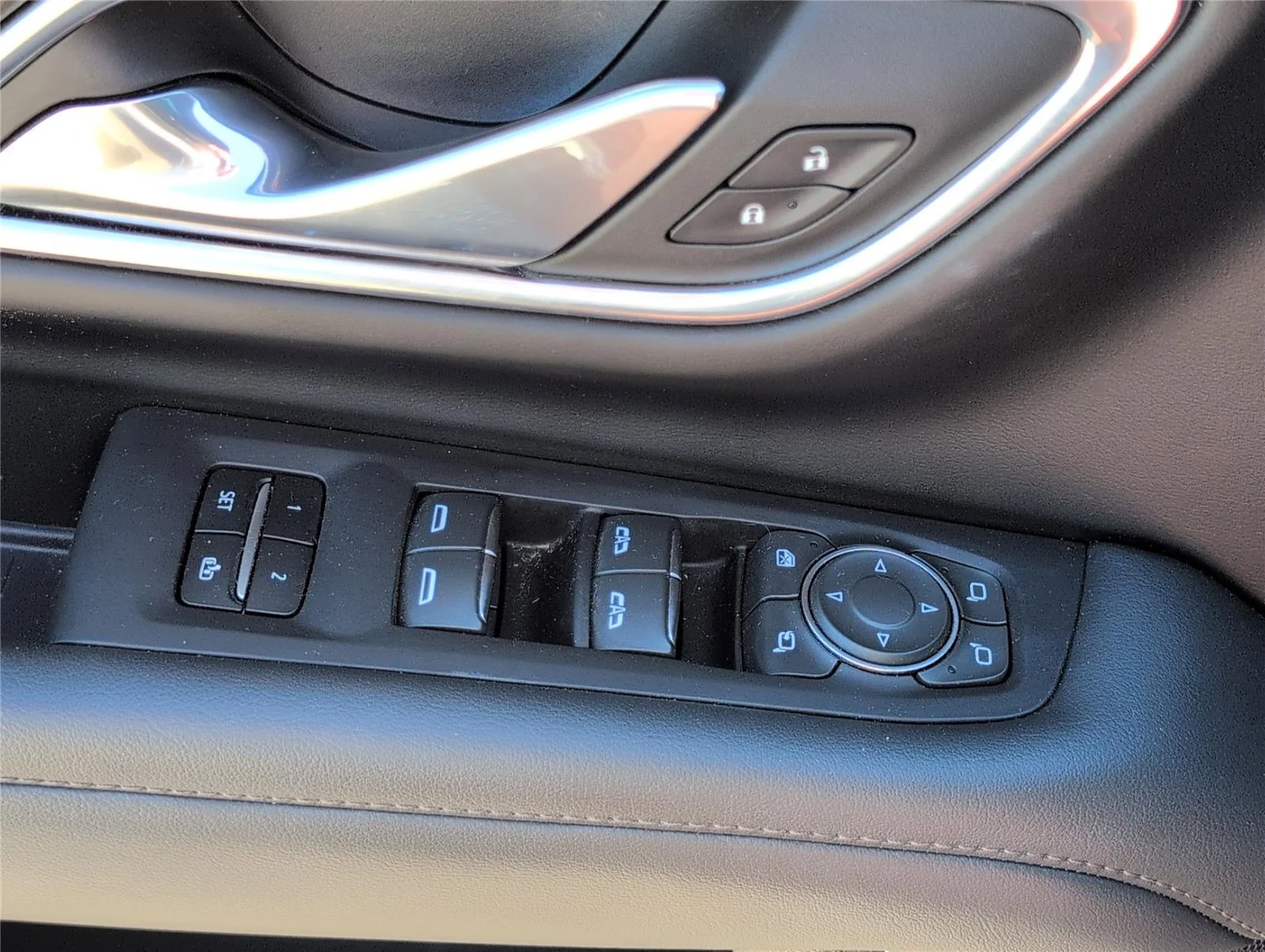 Used 2023 Dark Ash Metallic Chevrolet High Country image 16