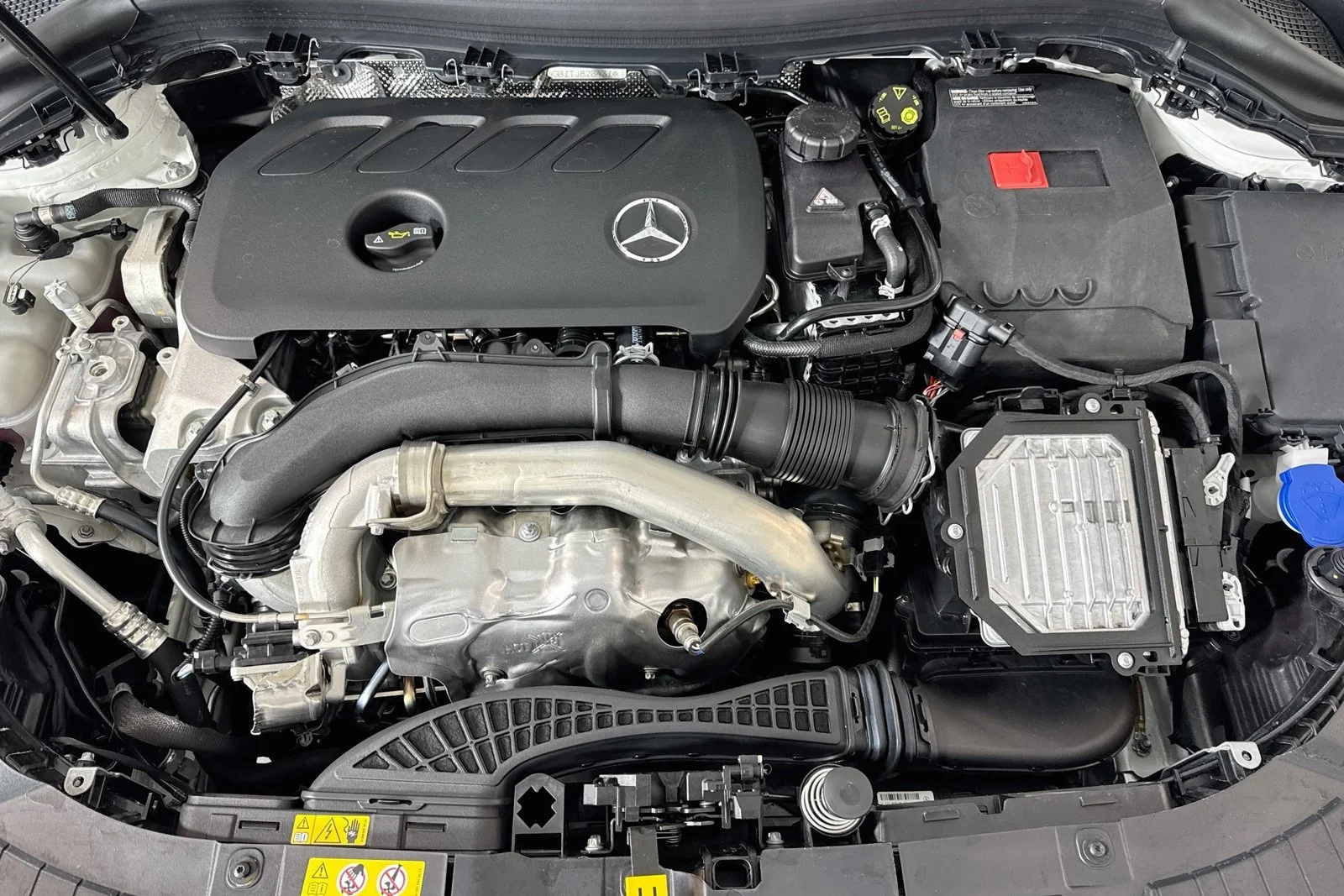Used 2026 Polar White Mercedes-Benz GLA 250 image 29