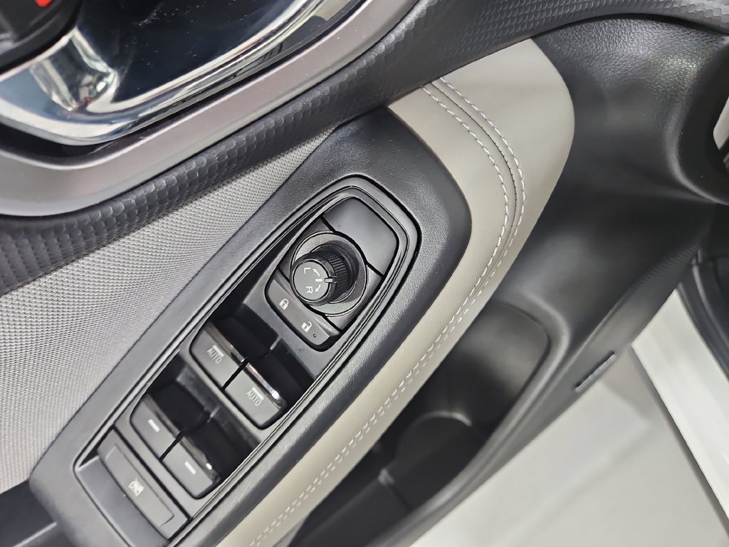 Certified Used 2024 White Subaru Premium image 13