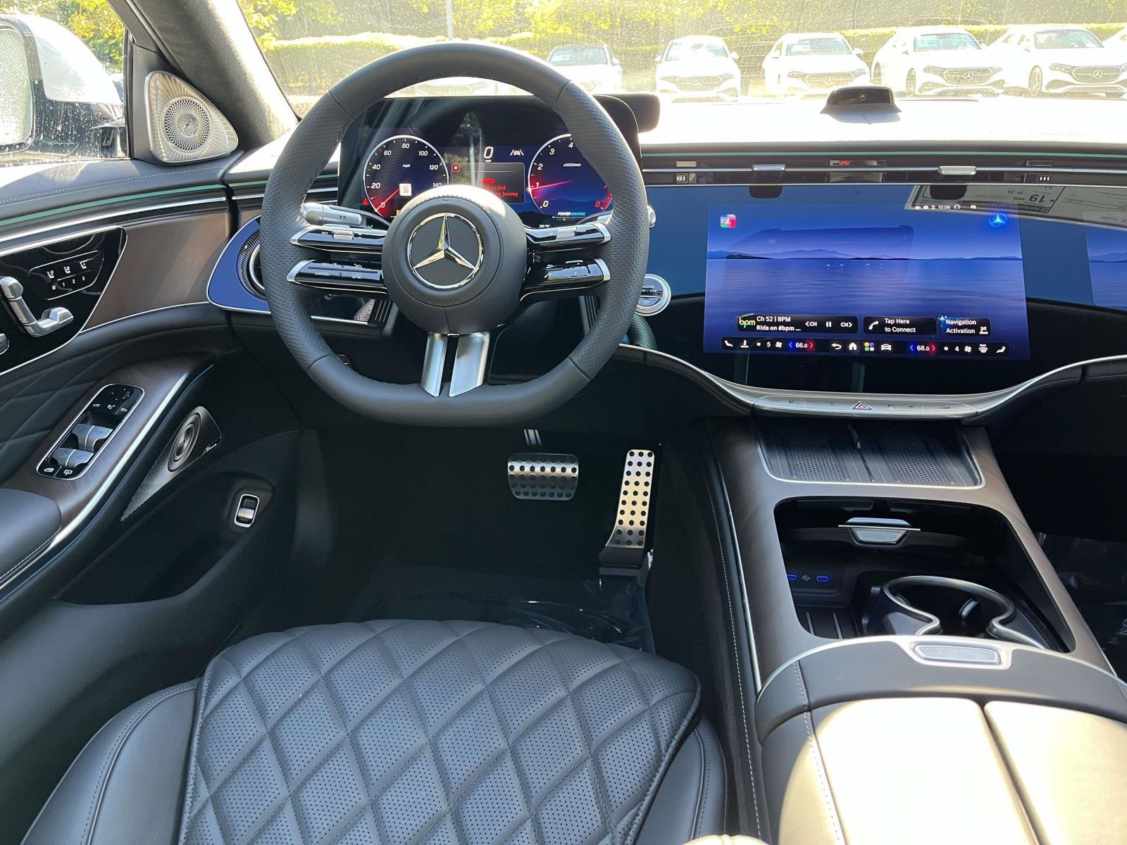 New 2027 MANUFAKTUR Moonlight White Metallic Mercedes-Benz S 580 4MATIC® Sedan image 35