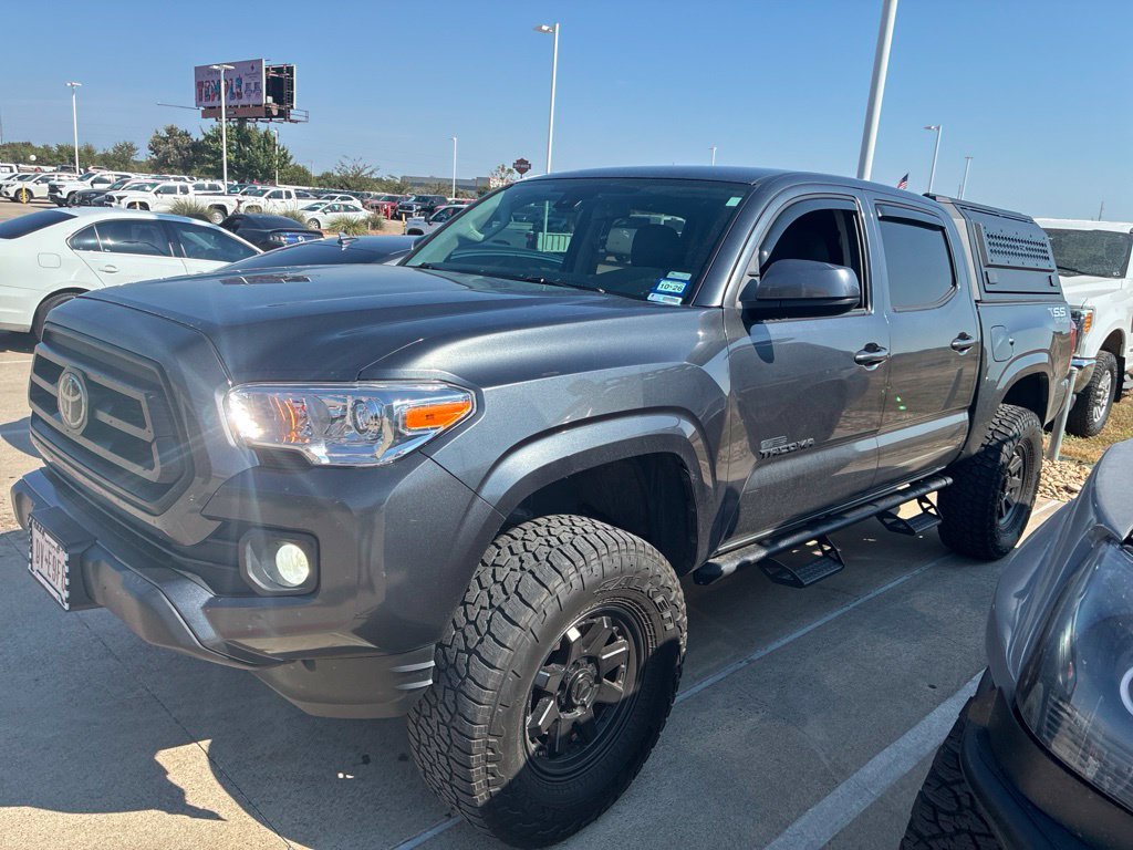 Used 2022 Gray Toyota SR image 4