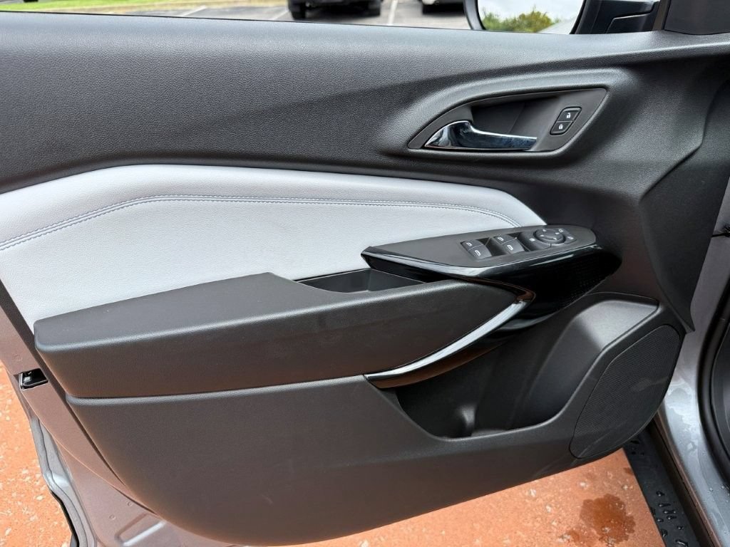 2026 Chevrolet Trax LT - Photo 8