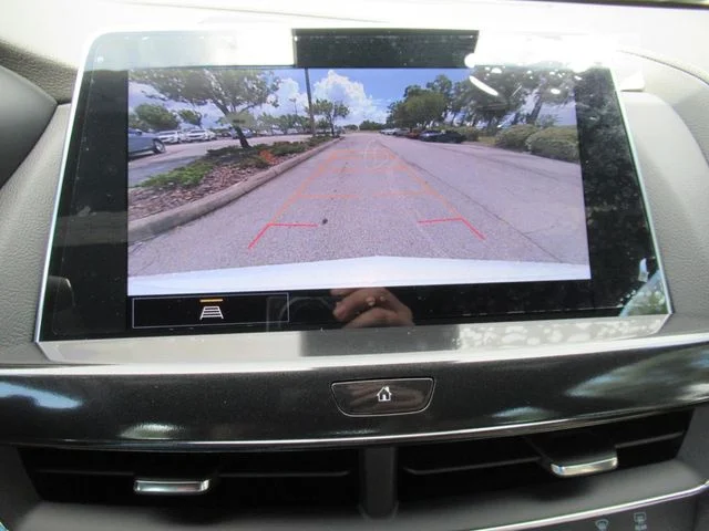 Used 2024 White Cadillac Premium Luxury image 31