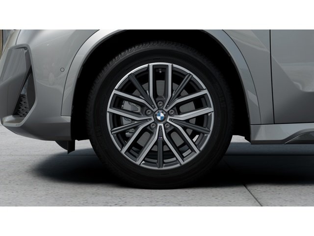 New 2026 Space Silver Metallic BMW xDrive28i image 7