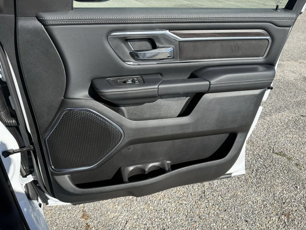 2026 RAM 1500 Laramie - Photo 36