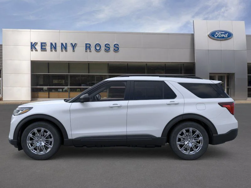 New 2026 Space White Metallic Ford Active image 4