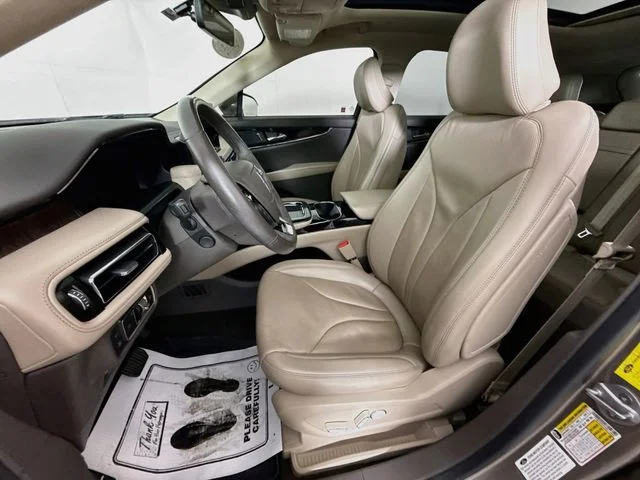 Used 2021 Mocha Lincoln Reserve image 21