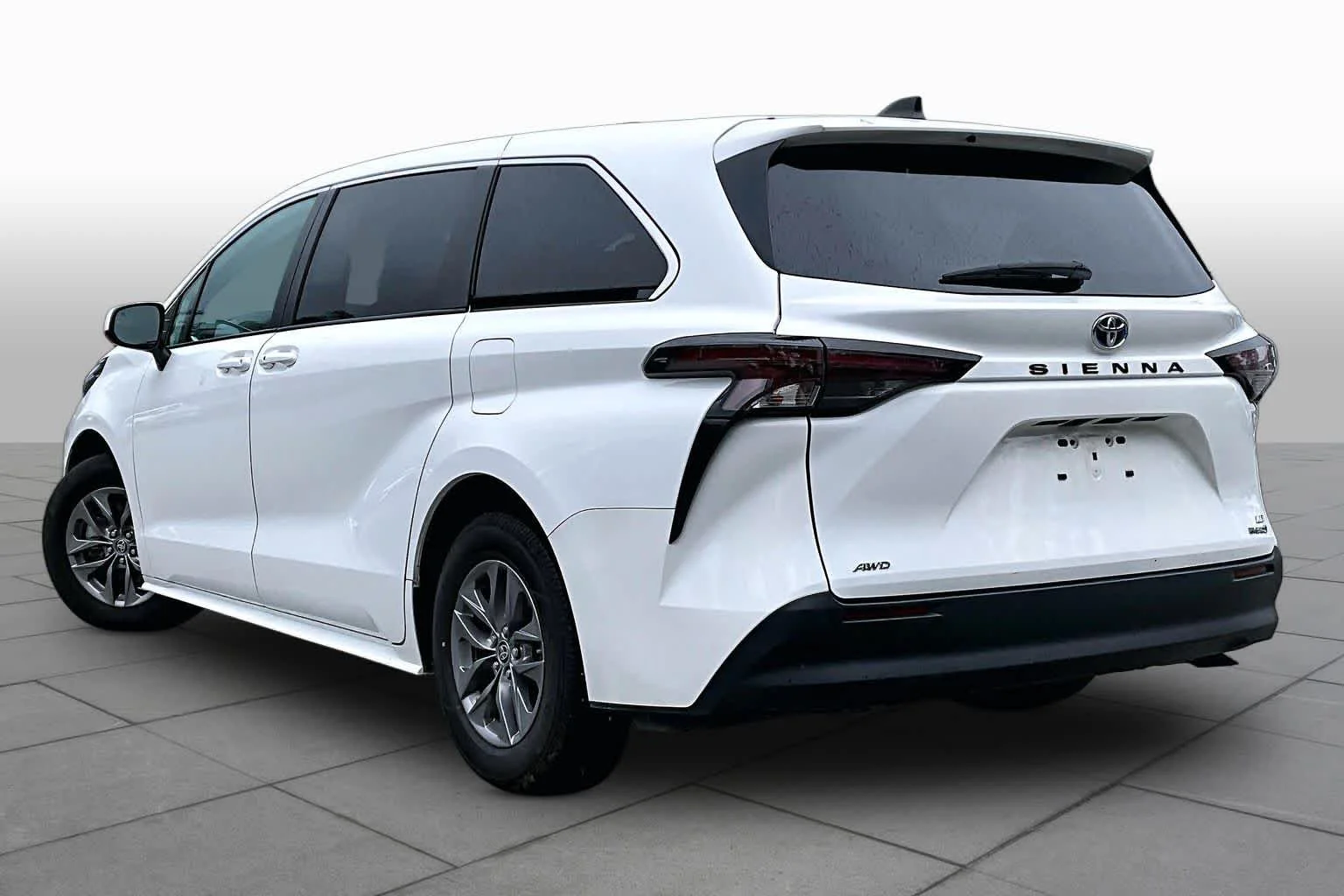 Used 2024 Ice Cap Toyota LE image 11