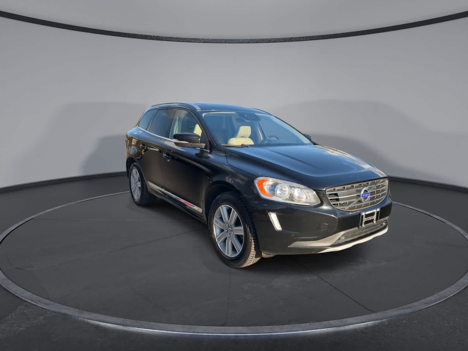 Used 2017 Volvo XC60 T5 Inscription with VIN YV440MRU5H2109632 for sale in Troy, NY