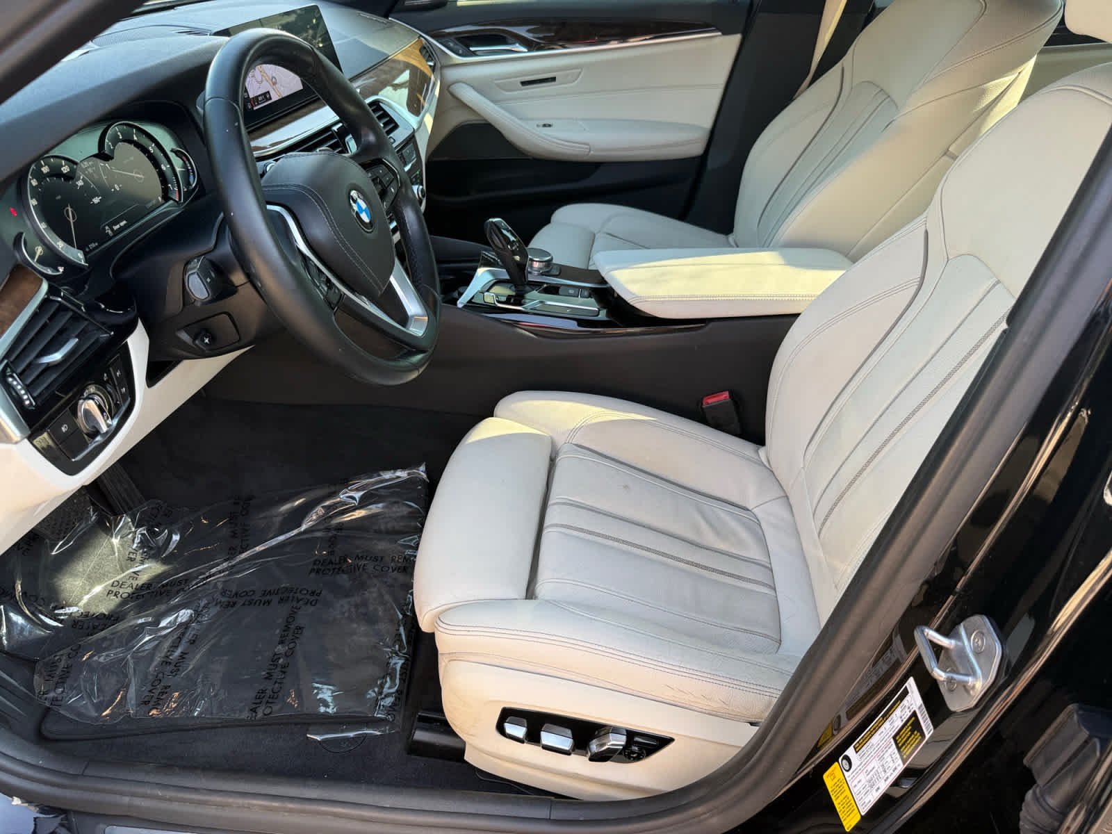 Used 2017 Black Sapphire Metallic BMW 530i image 10