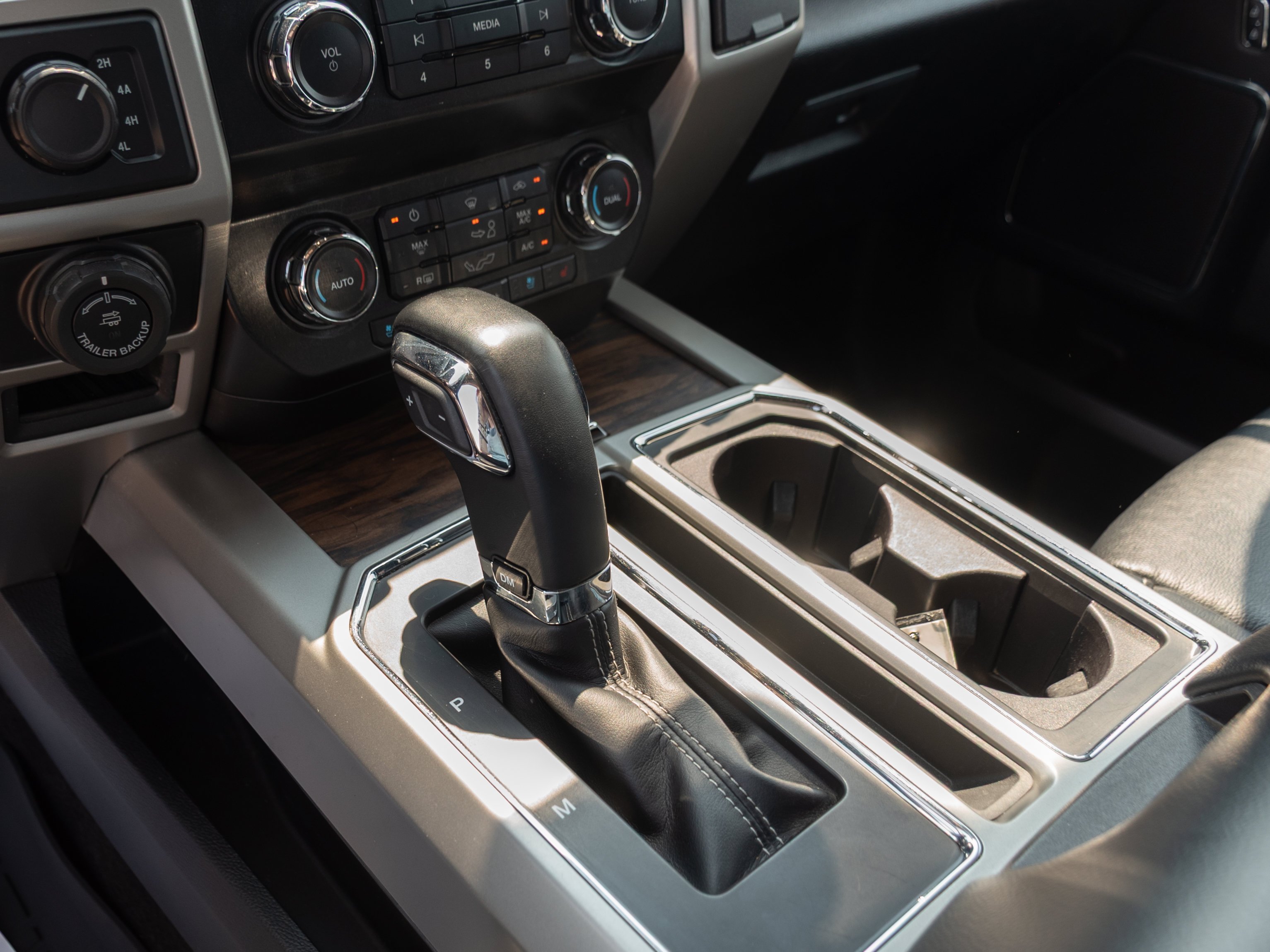 Used 2019 Gray Ford Lariat 4X4 image 14