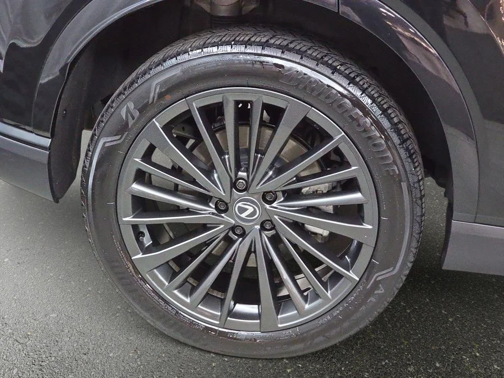 Used 2025 Black Lexus 350h Premium image 35