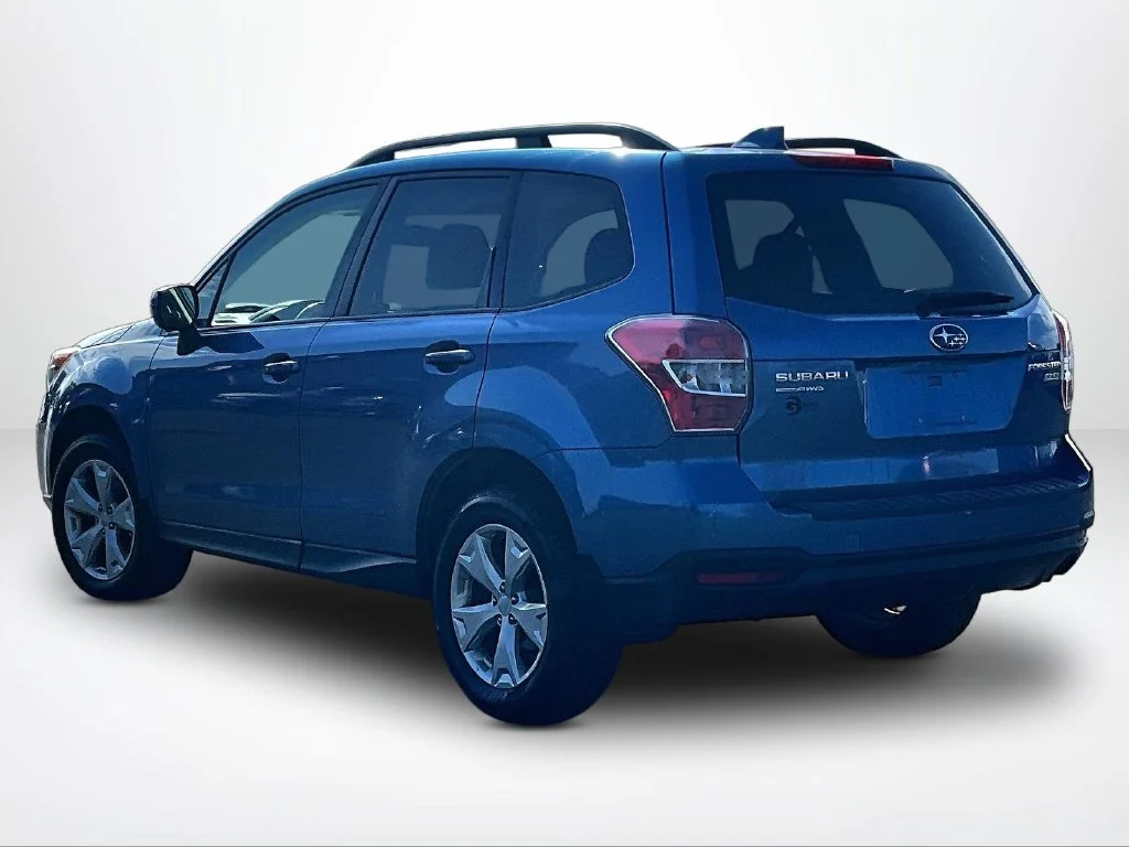 Used 2016 Blue Subaru 2.5i Premium image 12