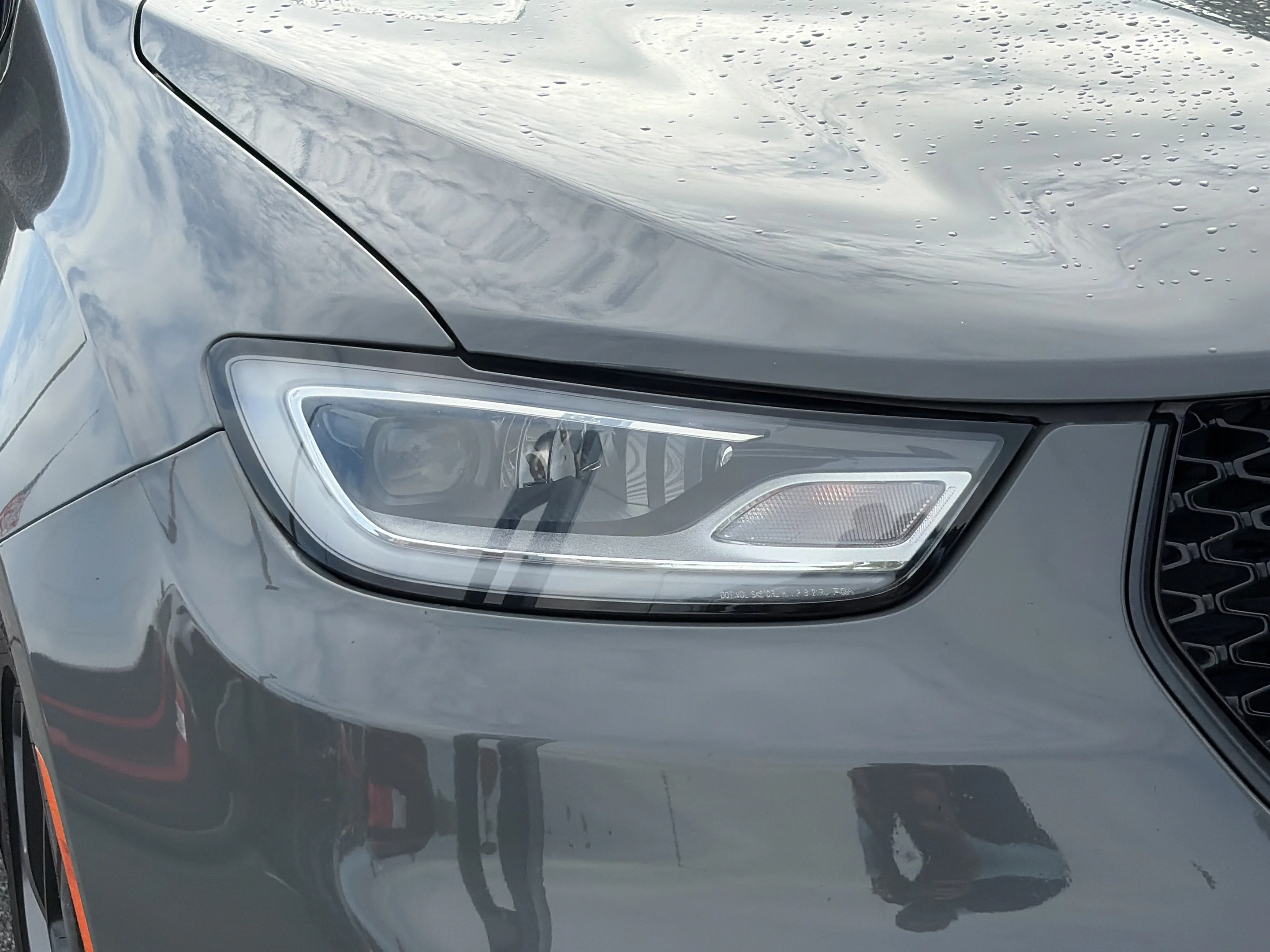 Used 2025 Ceramic Gray Clearcoat Chrysler Limited image 25
