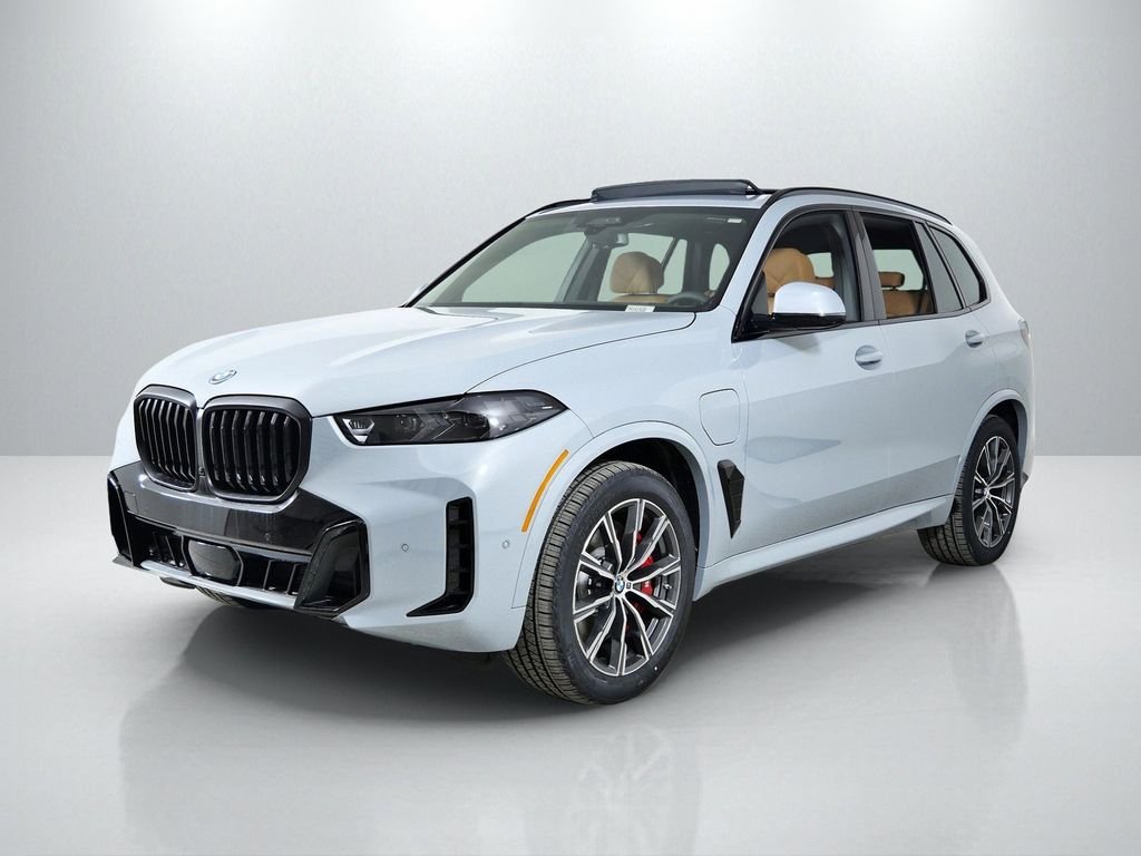 2026 BMW X5 xDrive50e's photo
