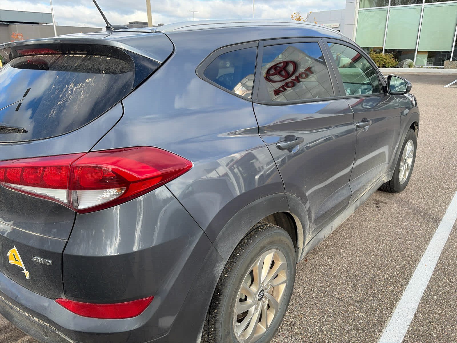 Used 2017 Coliseum Gray Hyundai SE image 6