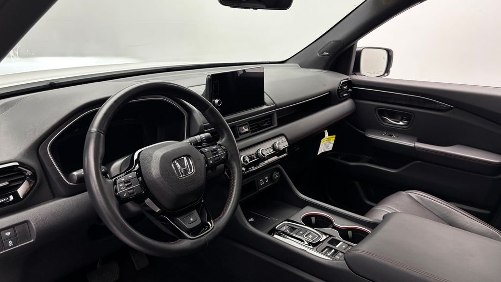 Used 2025 White Honda Black Edition image 18