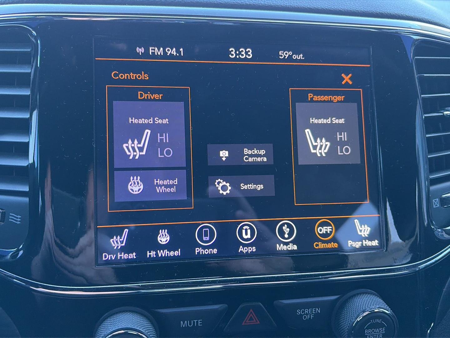 Used 2019 Diamond Black Crystal Pearlcoat Jeep Altitude image 15