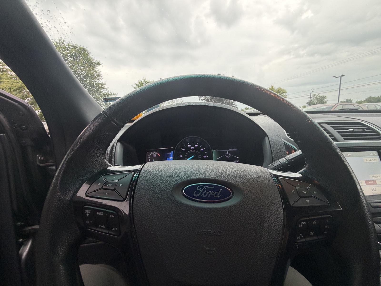 Used 2017 Magnetic Ford XLT image 14