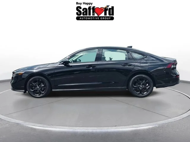 Certified Used 2025 Crystal Black Pearl Honda SE image 7