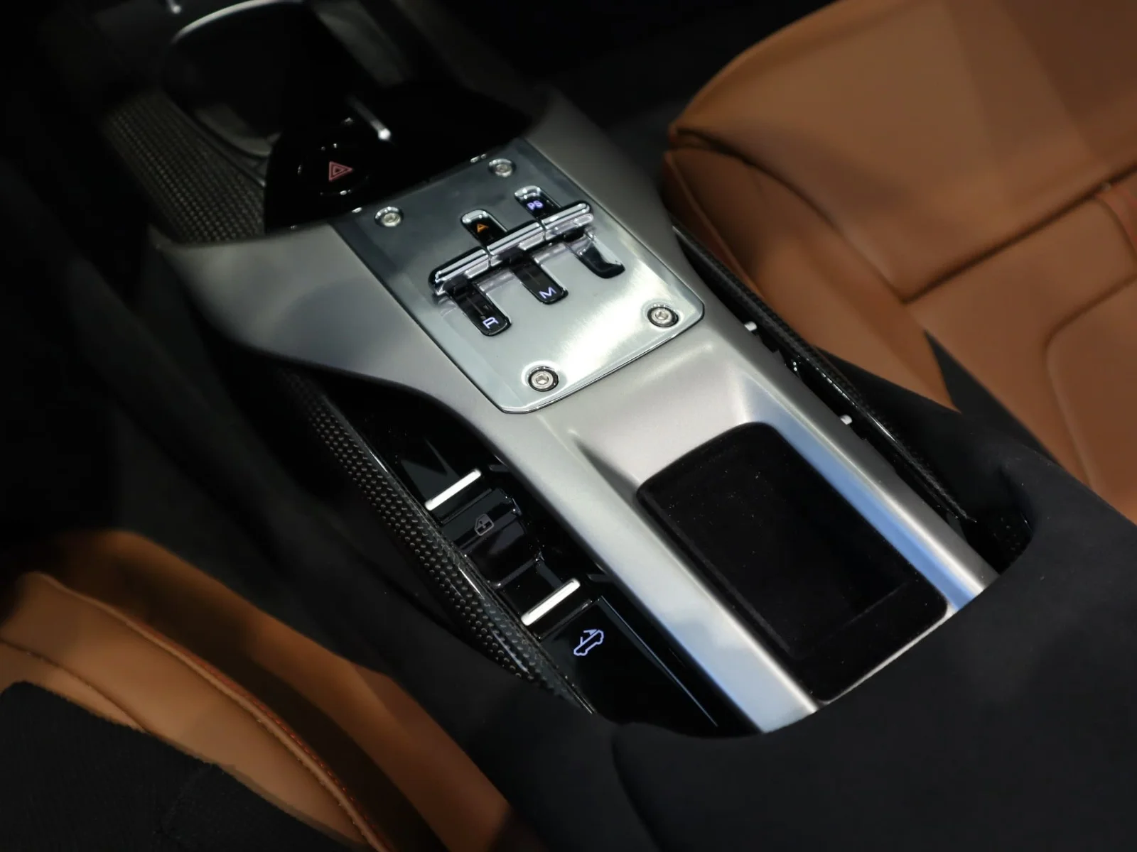 Used 2026 Grigio Silverstone Ferrari Spider image 41