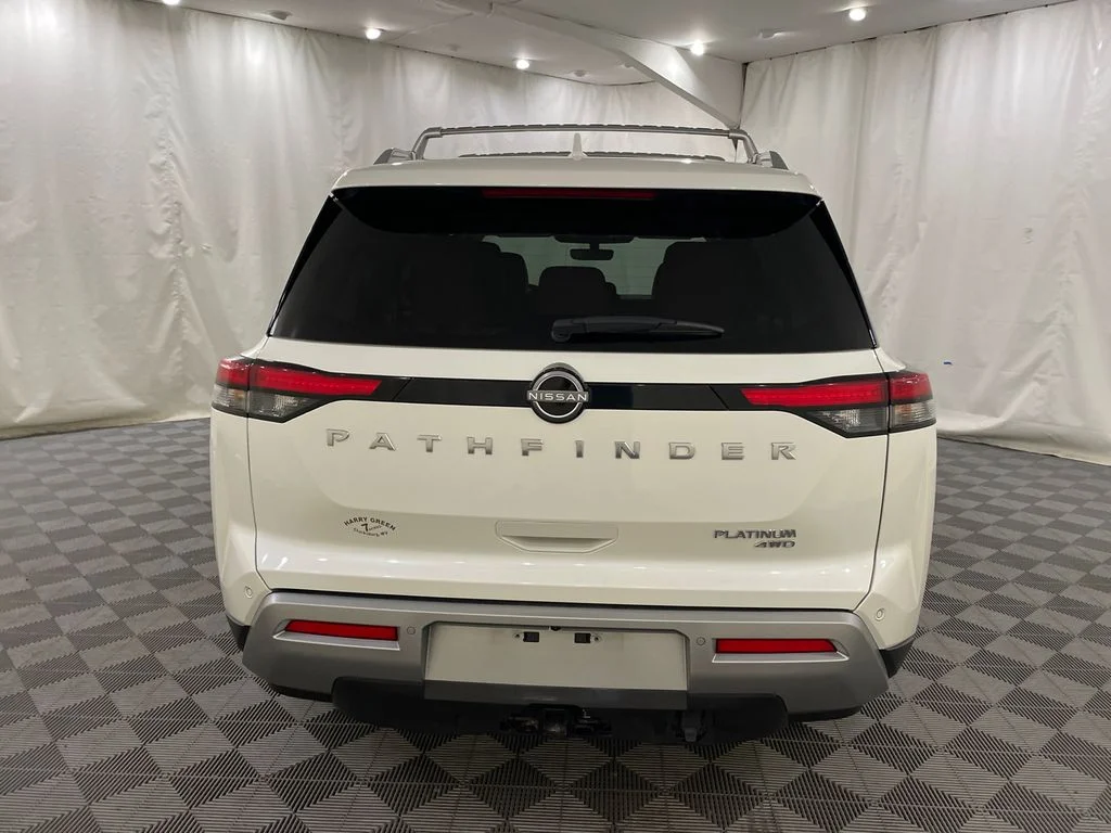 Certified Used 2023 Pearl White Tricoat Nissan Platinum image 7