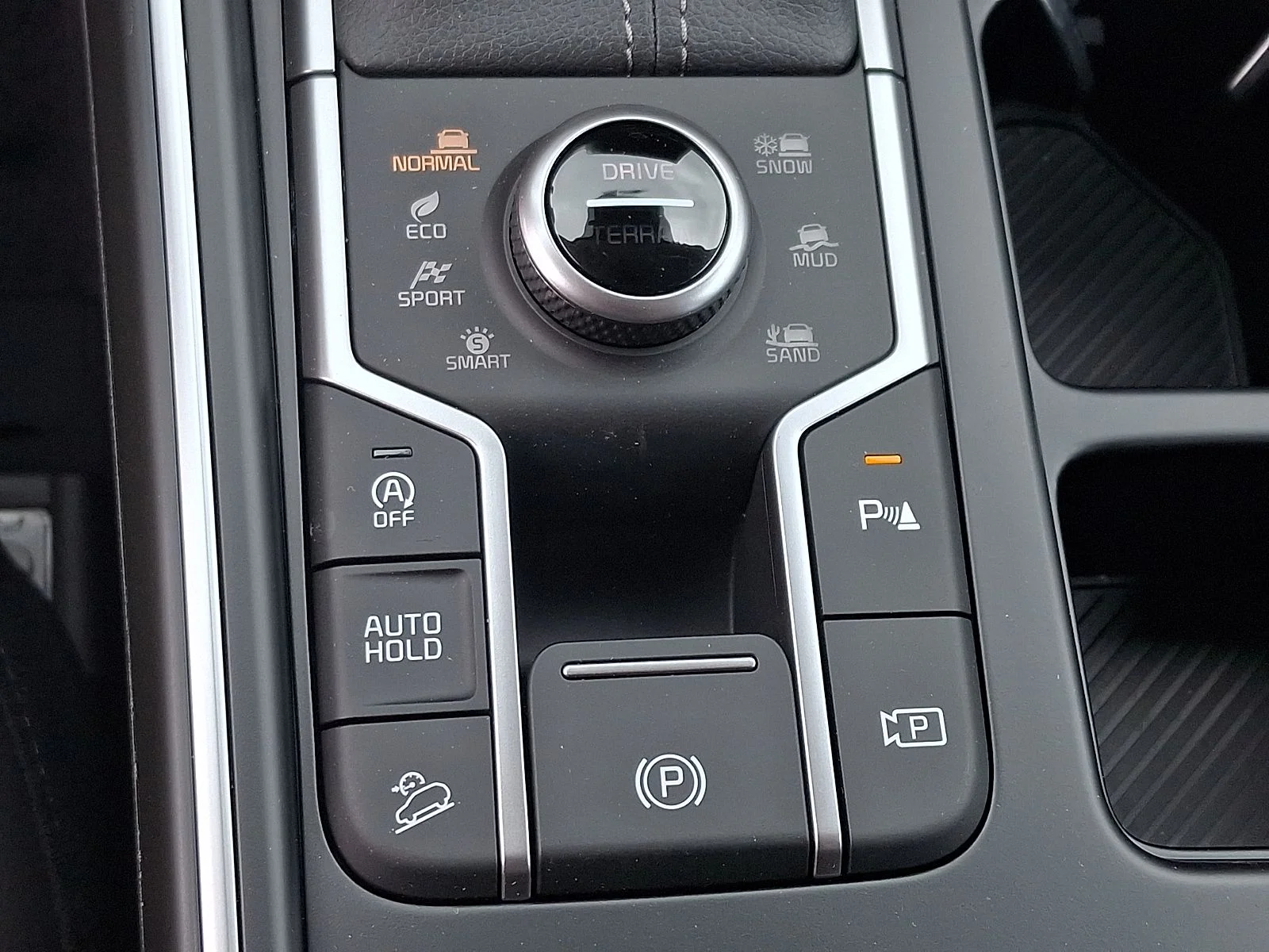 New 2026 White Kia S image 18