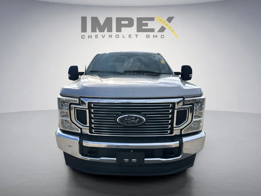 Used 2022  Ford XL image 8