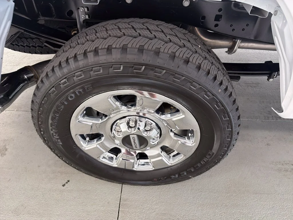New 2027 White Ford Lariat image 5