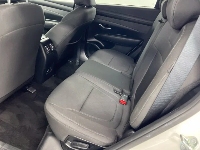 Used 2025 White Hyundai SEL image 10