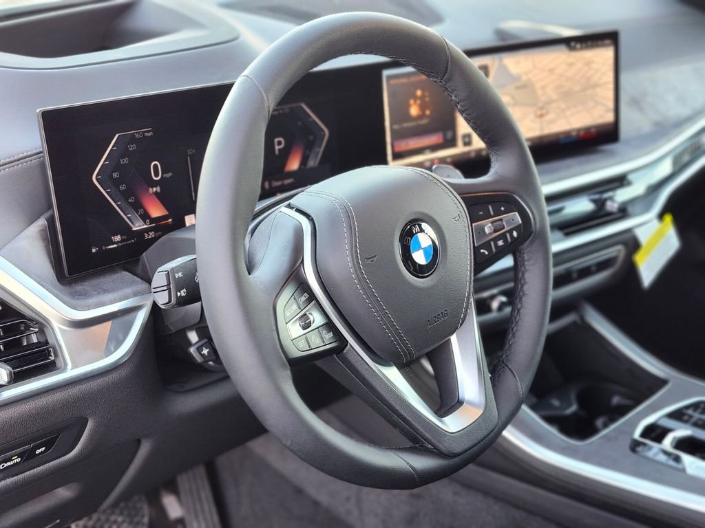 Used 2026 Gray BMW xDrive40i image 21