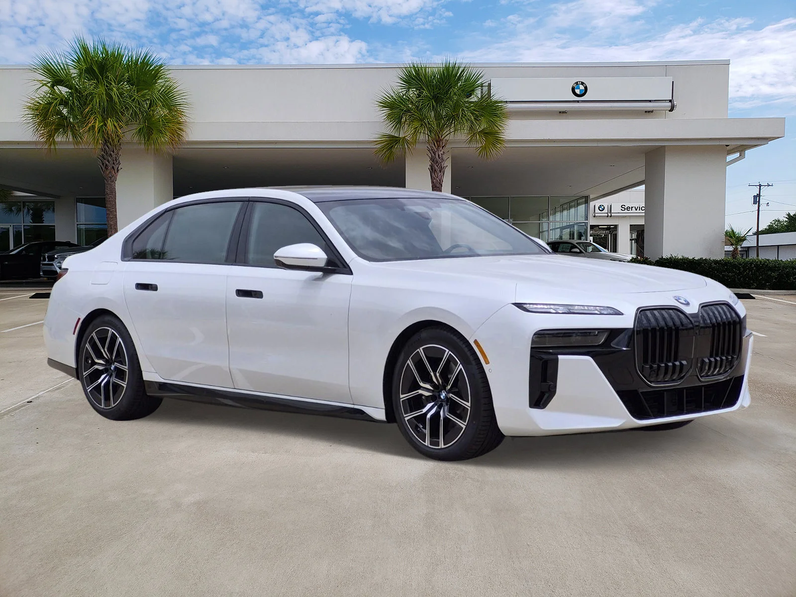 New 2026 Mineral White Metallic BMW 760i xDrive image 3