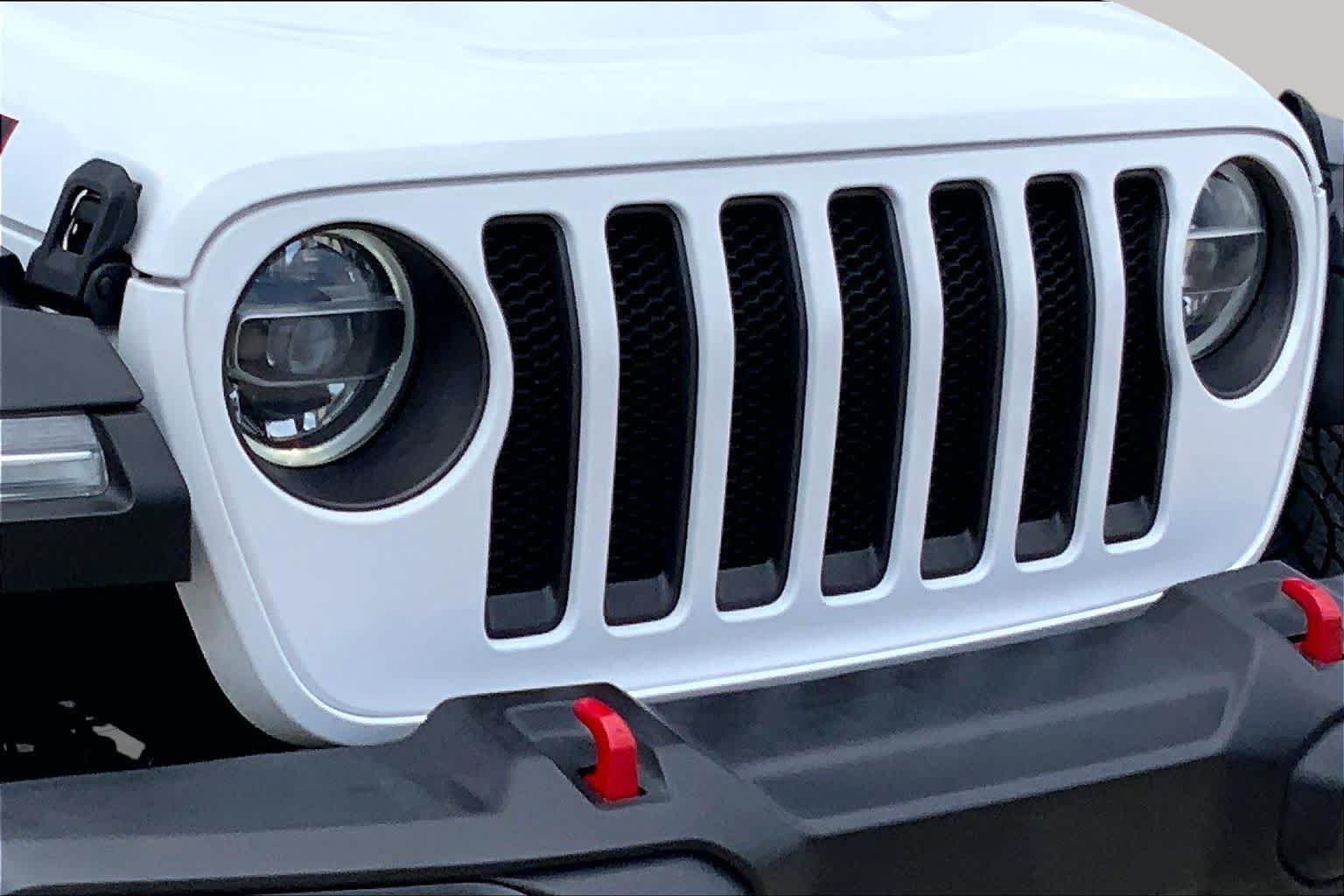 Used 2021 Bright White Clearcoat Jeep Unlimited Rubicon image 29