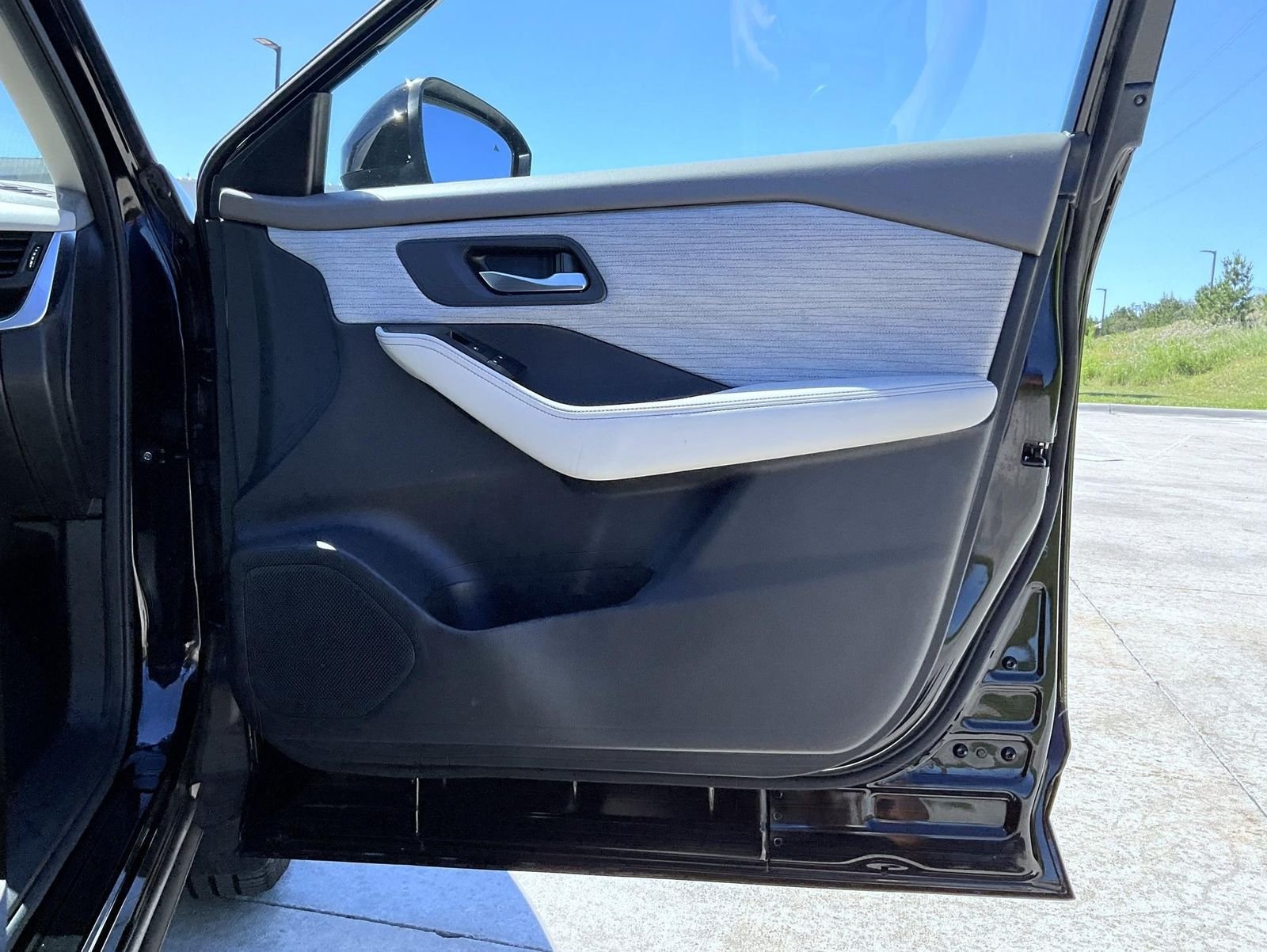 Used 2023 Black Nissan SV image 17