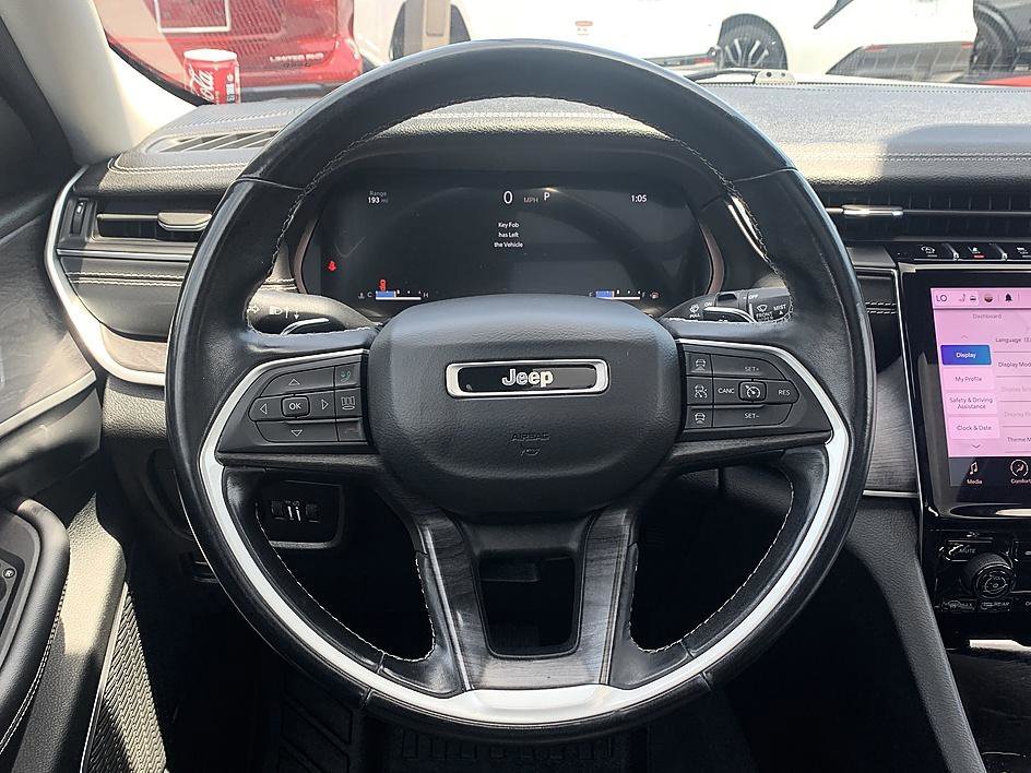 Used 2021 Silver Zynith Jeep Limited image 11
