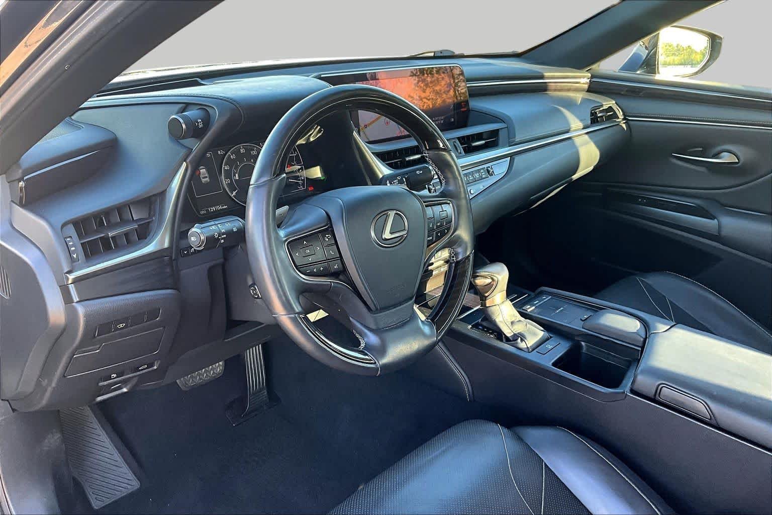 Used 2019 Nebula Gray Pearl Lexus Luxury image 18